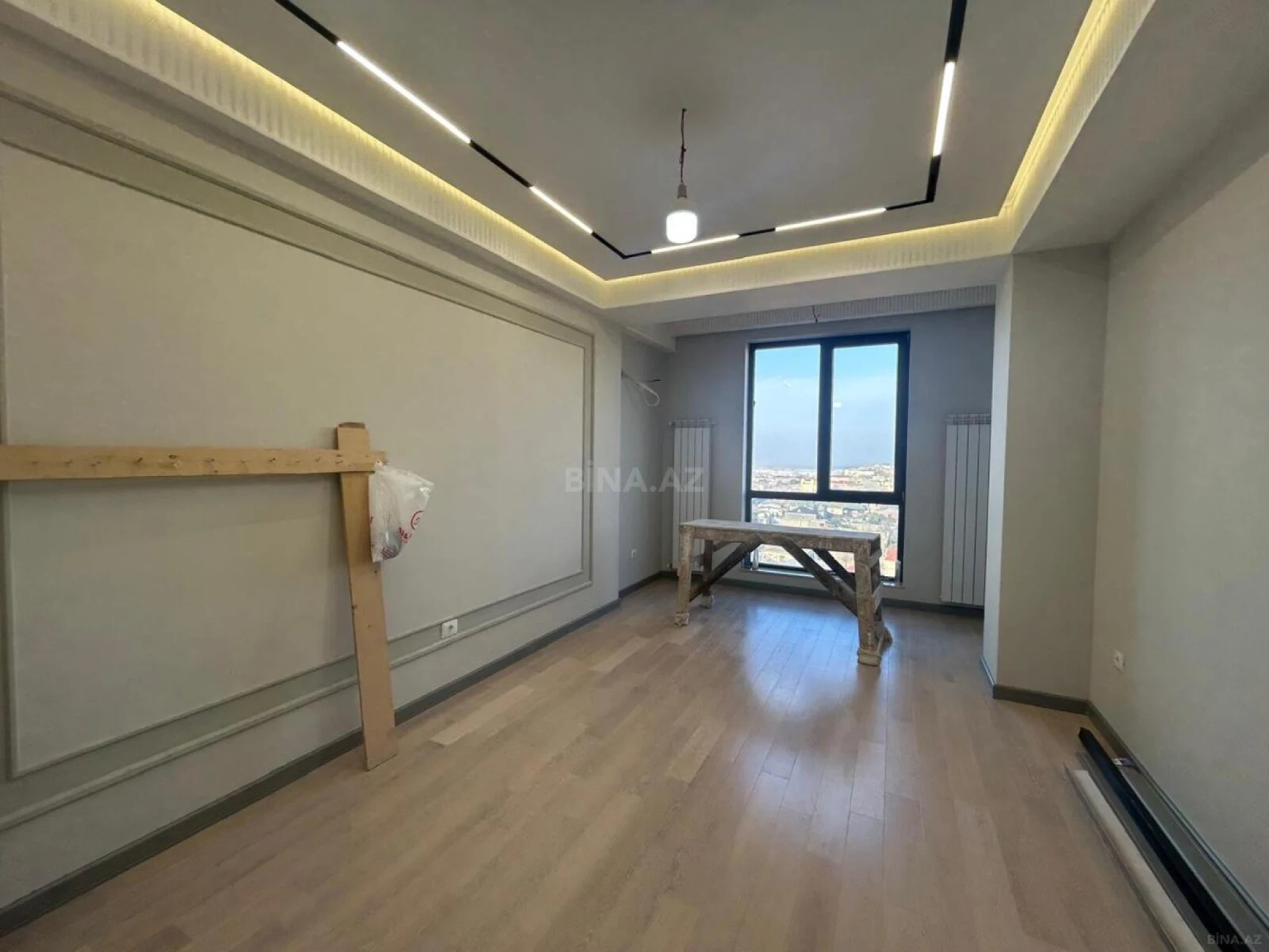 Satılır 3 otaqlı mənzil 99 m²