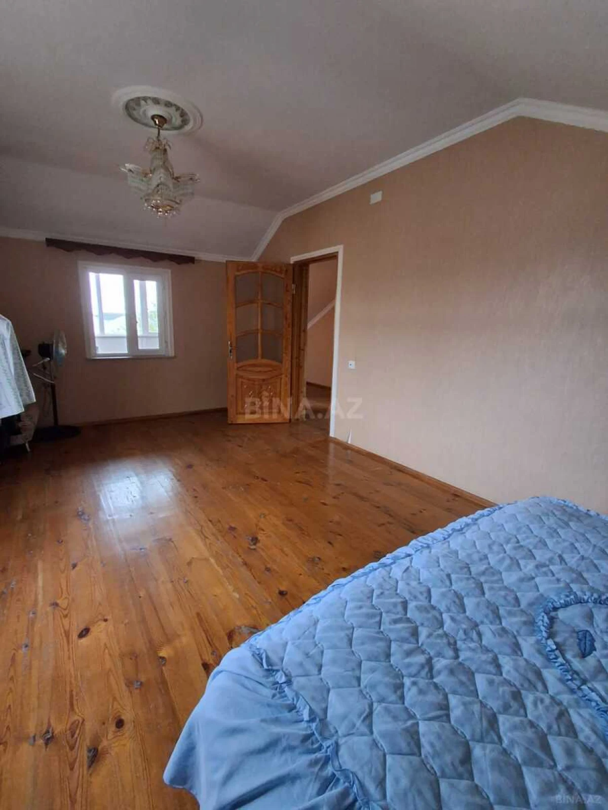 Satılır 6 otaqlı həyət evi 230 m²
