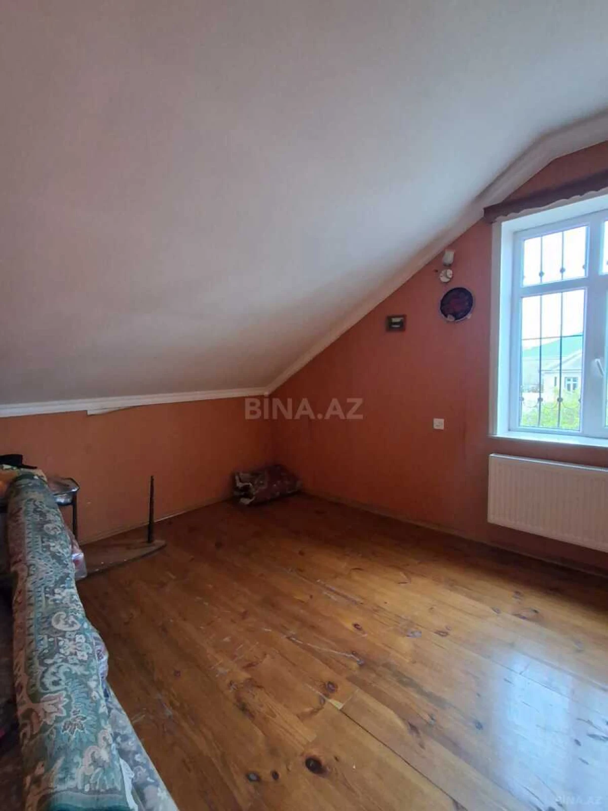 Satılır 6 otaqlı həyət evi 230 m²