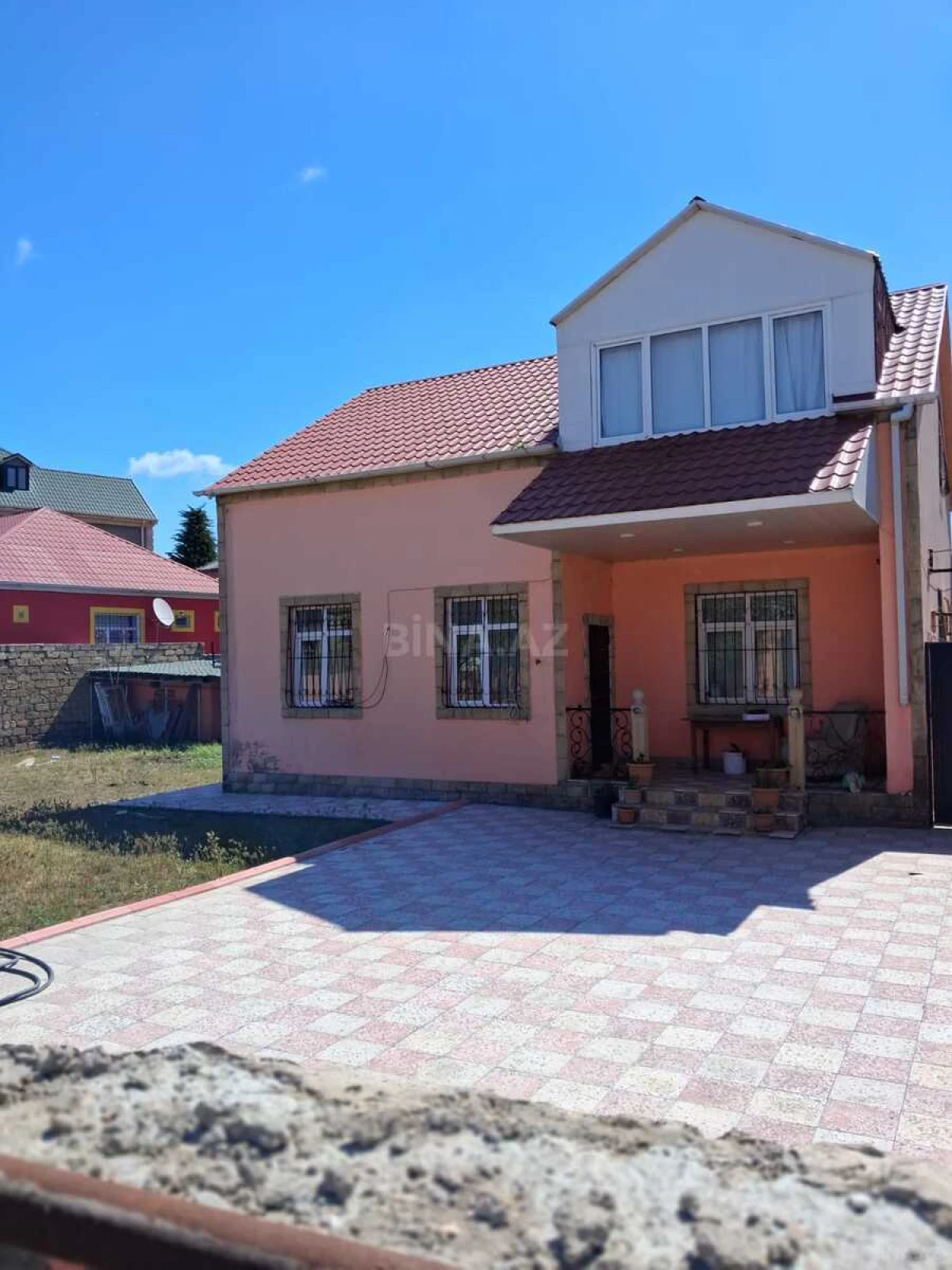 Satılır 6 otaqlı həyət evi 230 m²