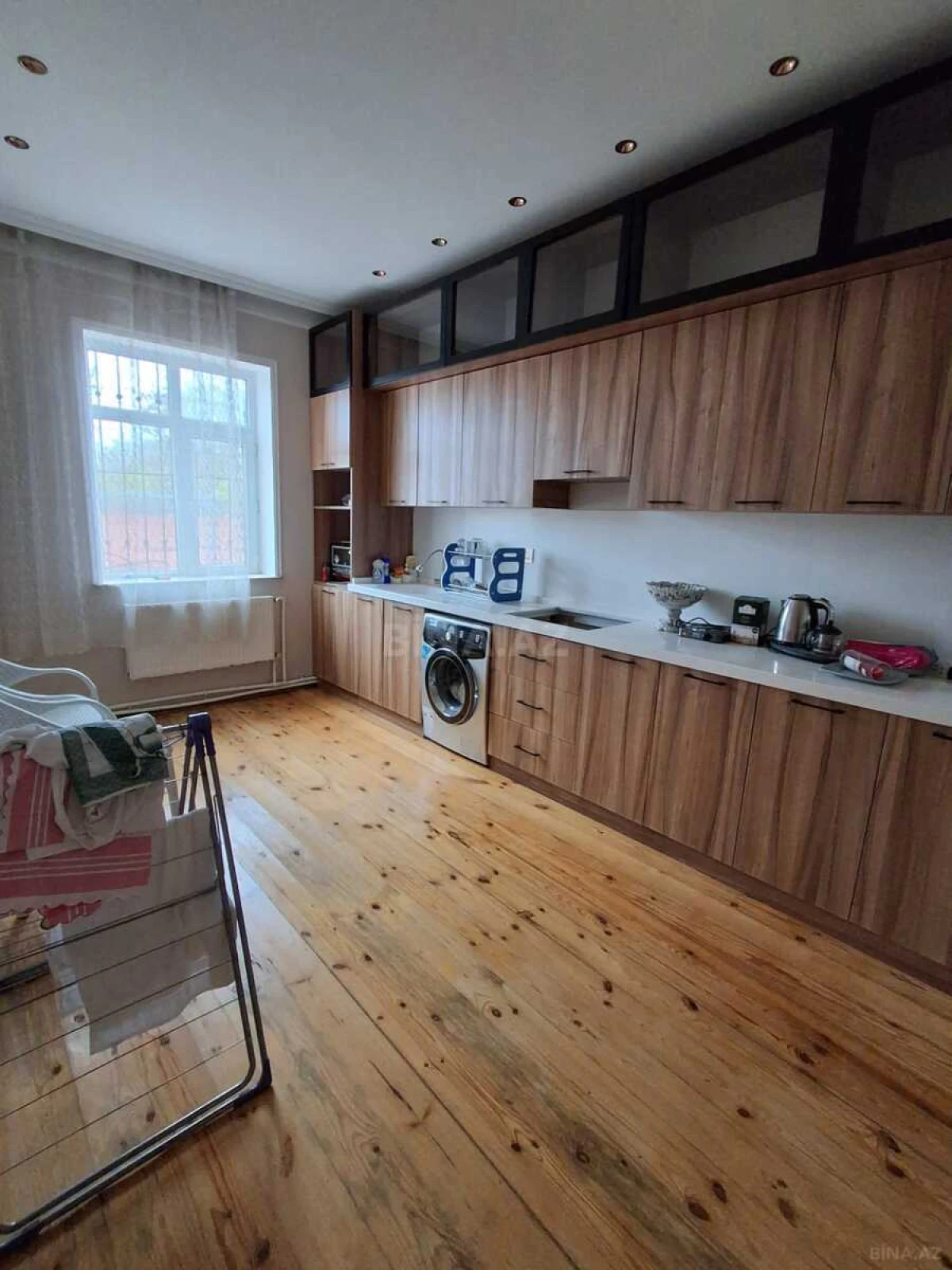Satılır 6 otaqlı həyət evi 230 m²