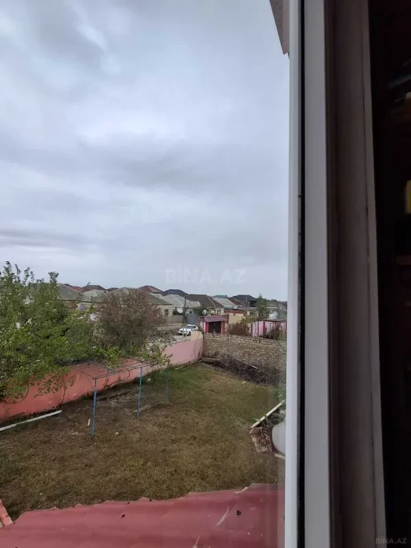 Satılır 6 otaqlı həyət evi 230 m²