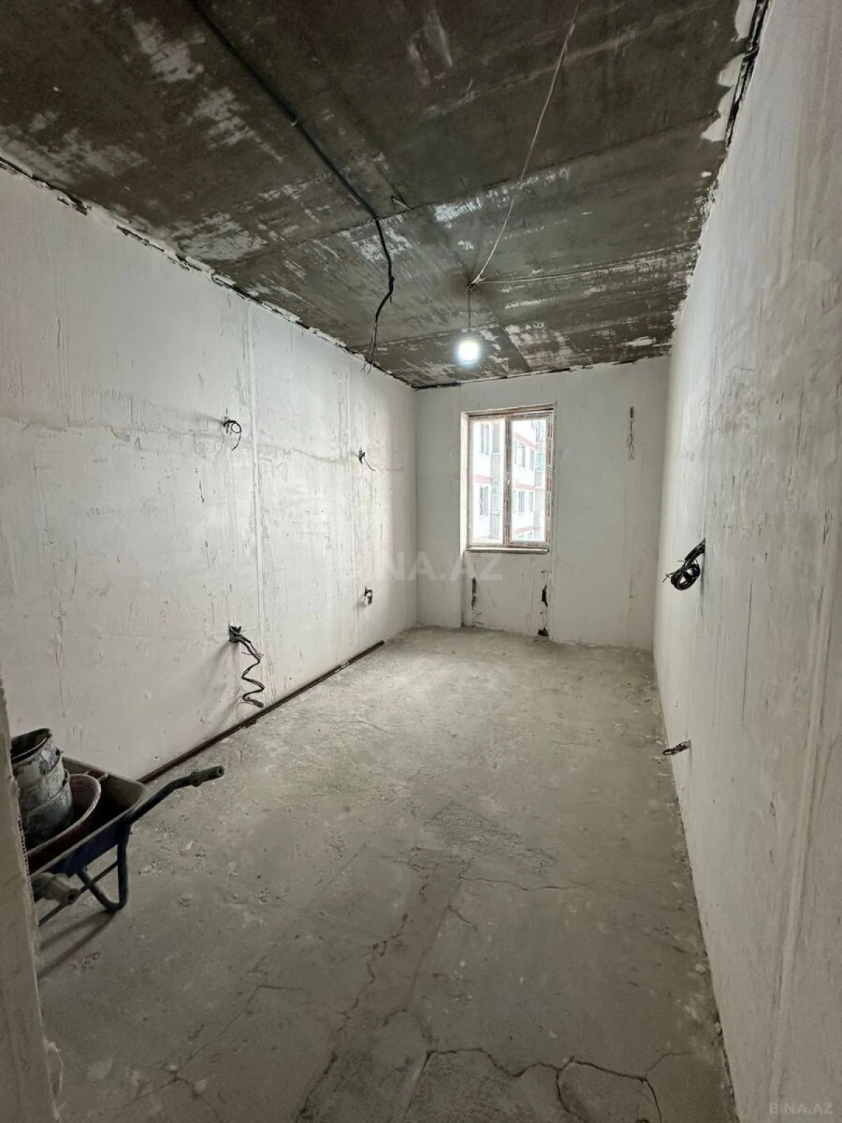 Satılır 1 otaqlı mənzil 36 m²