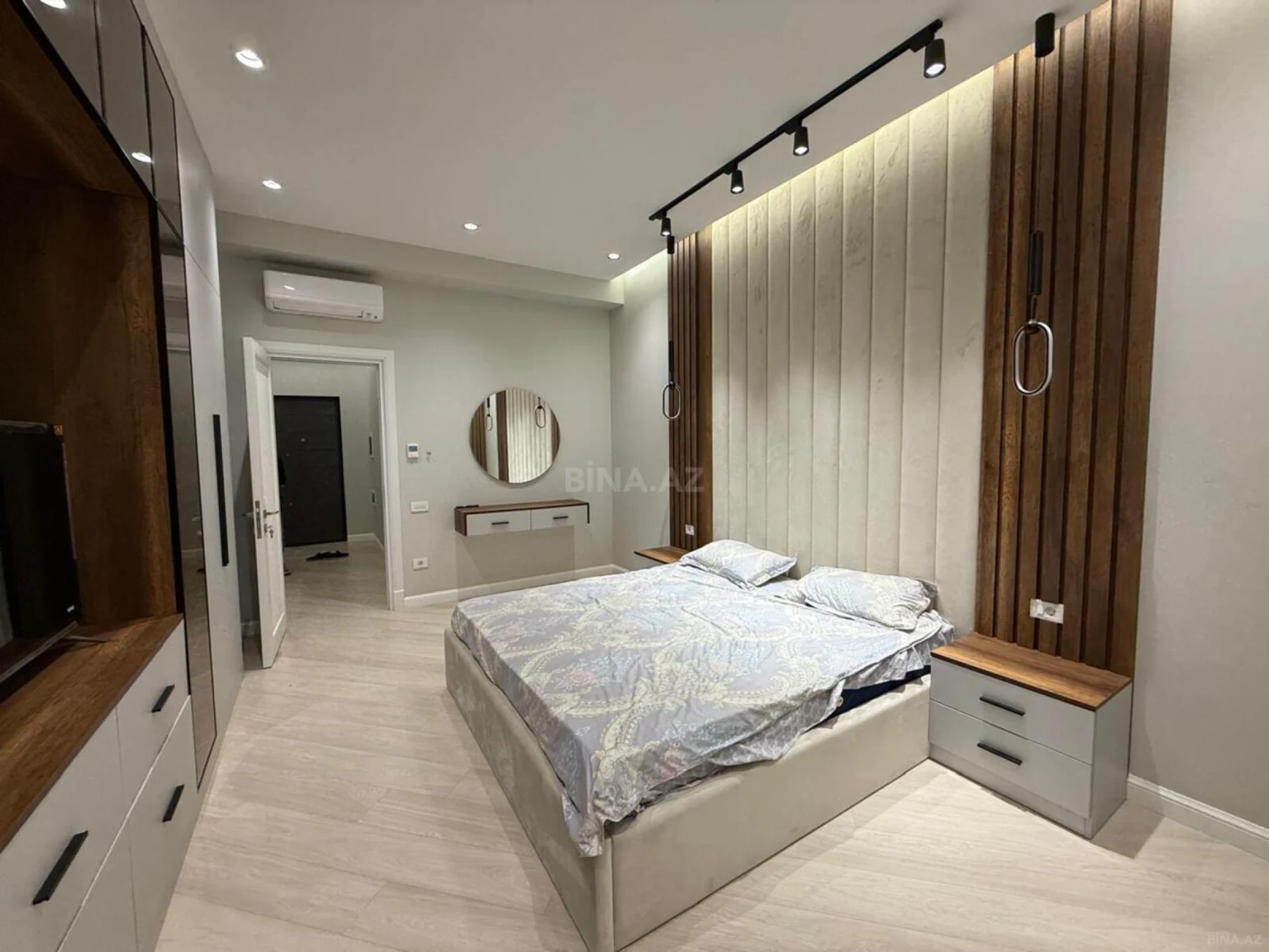 Kirayə verilir 2 otaqlı mənzil 75 m²