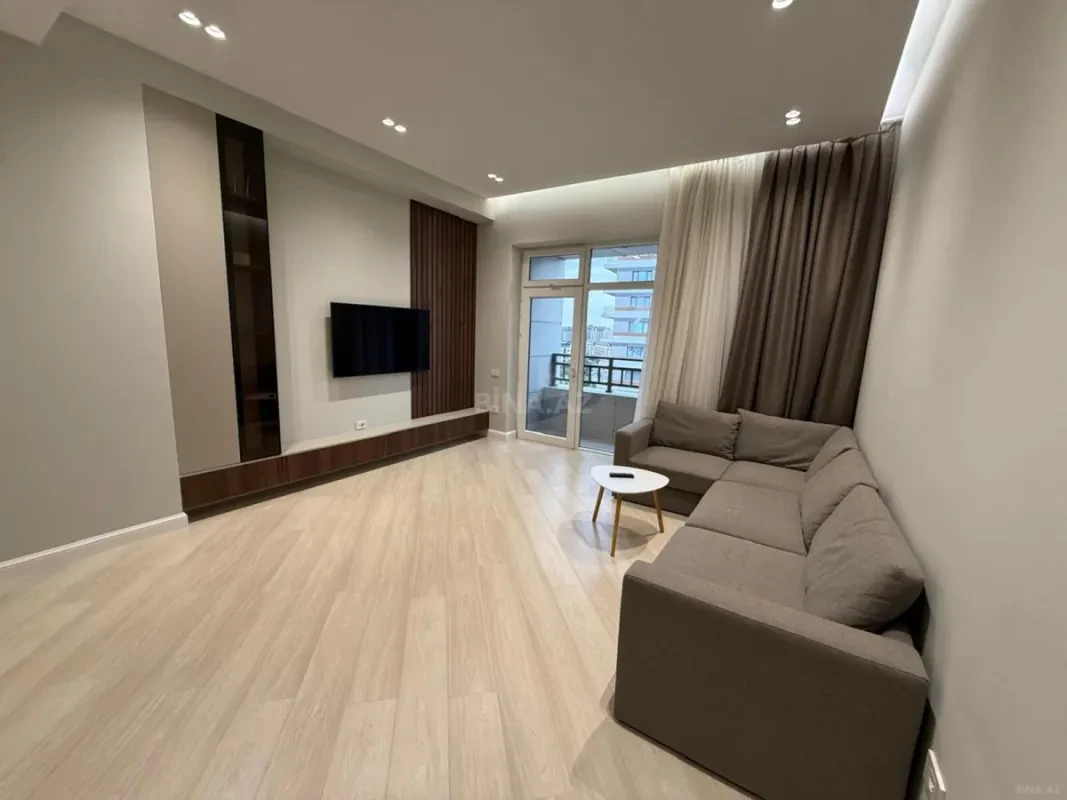 Kirayə verilir 2 otaqlı mənzil 75 m²