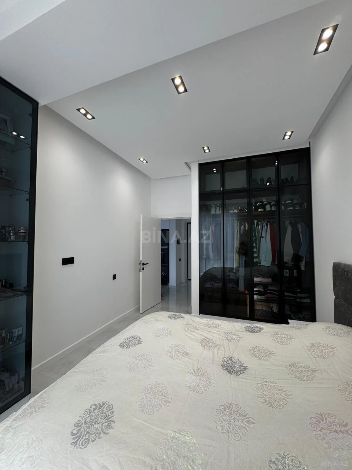 Kirayə verilir 2 otaqlı mənzil 60 m²