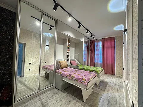 Satılır 3 otaqlı mənzil 80 m²