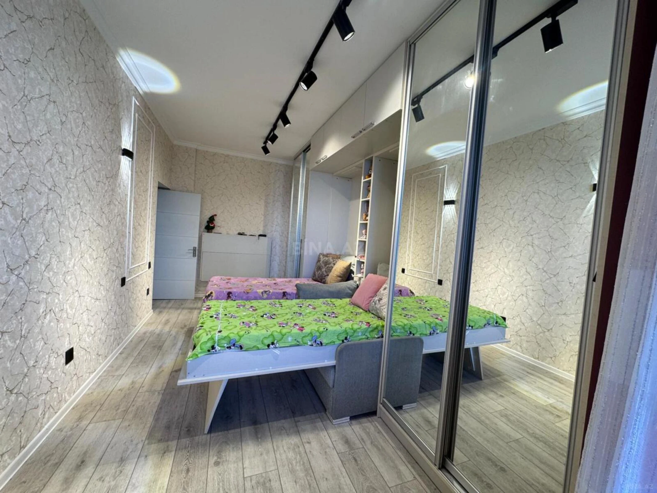 Satılır 3 otaqlı mənzil 80 m²