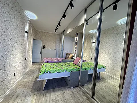 Satılır 3 otaqlı mənzil 80 m²