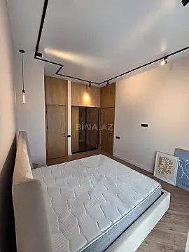 Kirayə verilir 4 otaqlı mənzil 133 m²