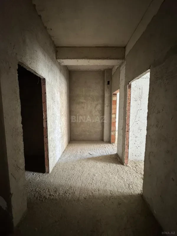 Satılır 4 otaqlı mənzil 209 m²