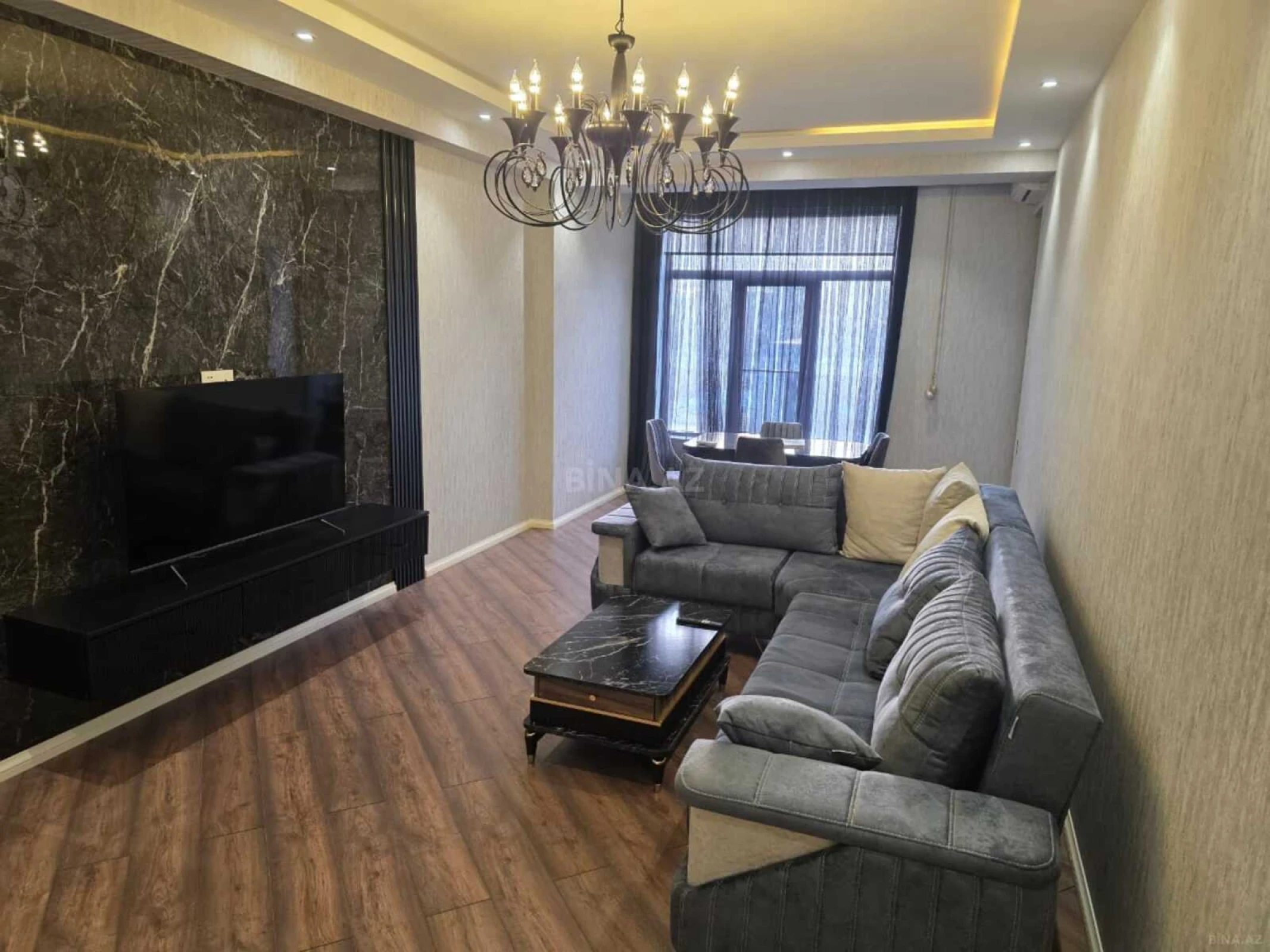 Kirayə verilir 2 otaqlı mənzil 80 m²