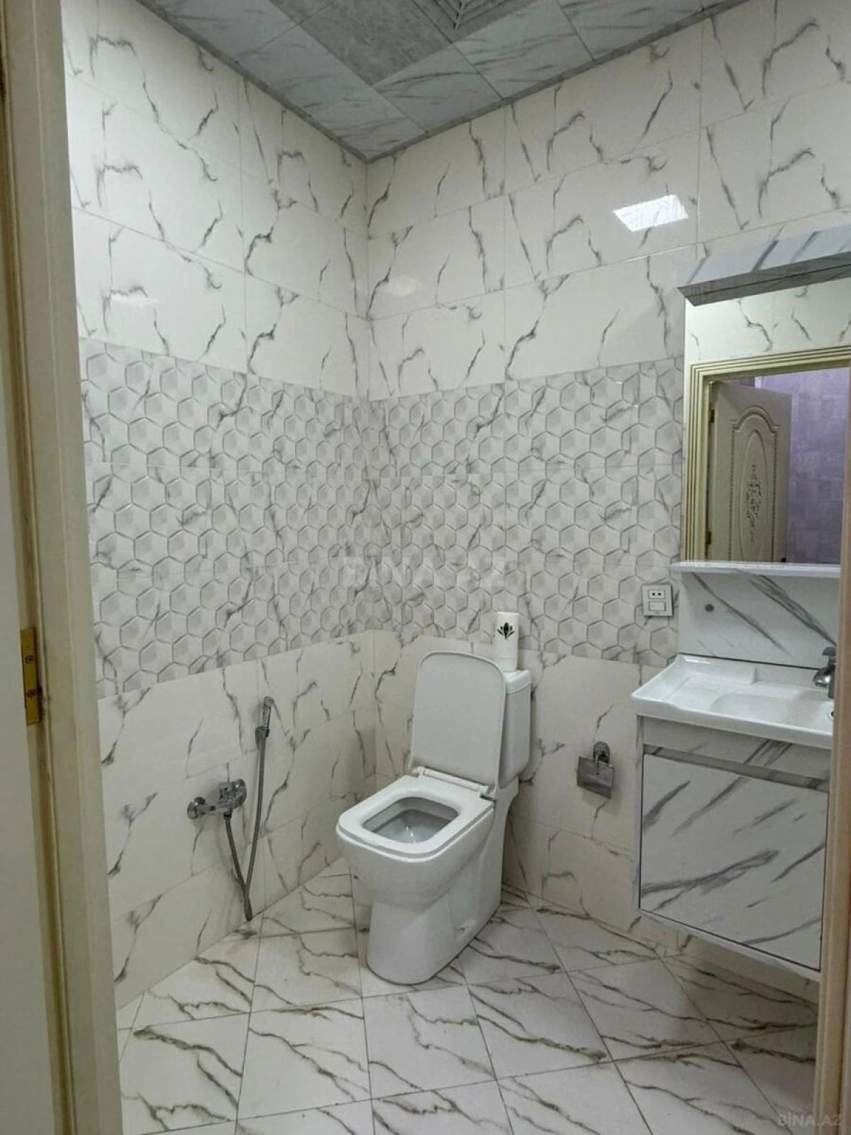 Kirayə verilir 3 otaqlı mənzil 70 m²