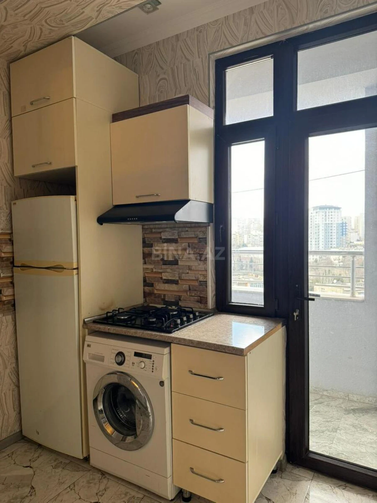 Kirayə verilir 3 otaqlı mənzil 70 m²