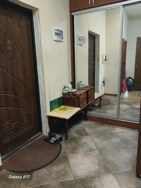 Kirayə verilir 2 otaqlı mənzil 65 m²