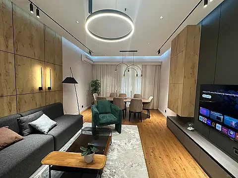 Kirayə verilir 3 otaqlı mənzil 138 m² — Bakı 3 otaq 138.00 m²