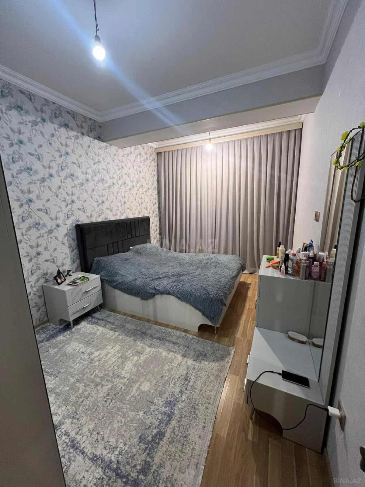 Satılır 2 otaqlı mənzil 57 m²
