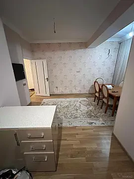 Satılır 2 otaqlı mənzil 57 m²