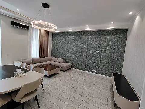 Kirayə verilir 2 otaqlı mənzil 85 m²