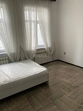 Kirayə verilir 4 otaqlı həyət evi 200 m²
