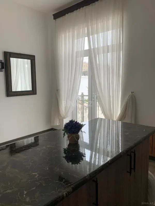 Kirayə verilir 4 otaqlı həyət evi 200 m²