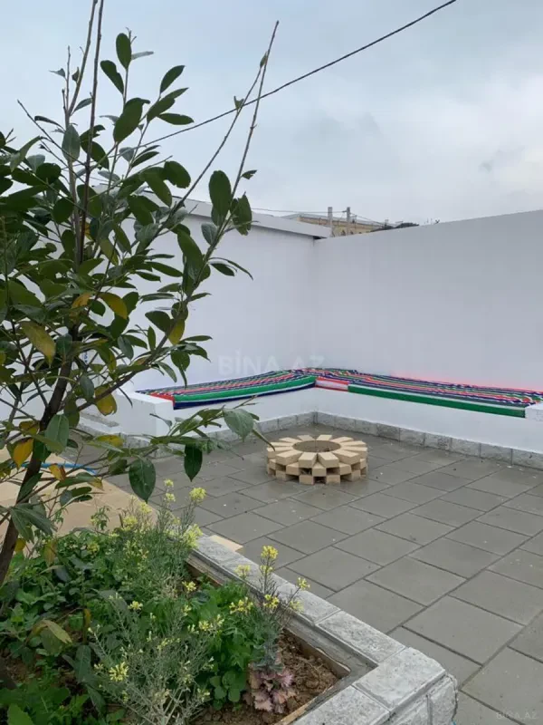 Kirayə verilir 4 otaqlı həyət evi 200 m²