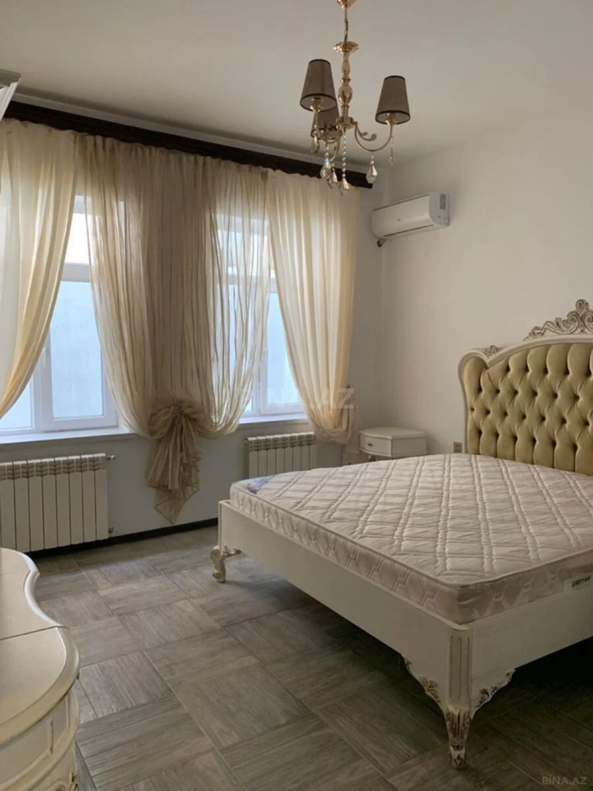Kirayə verilir 4 otaqlı həyət evi 200 m²