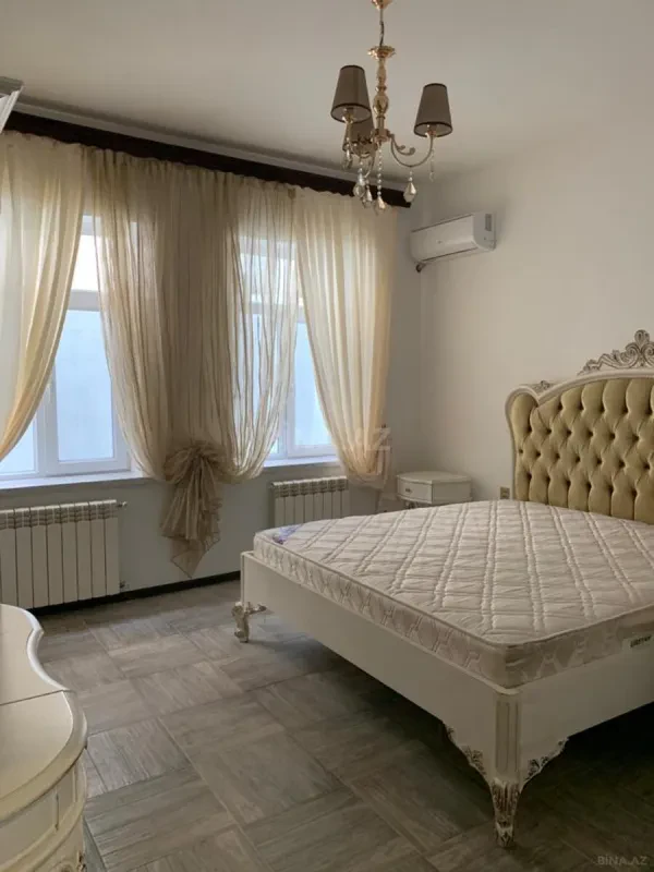 Kirayə verilir 4 otaqlı həyət evi 200 m²