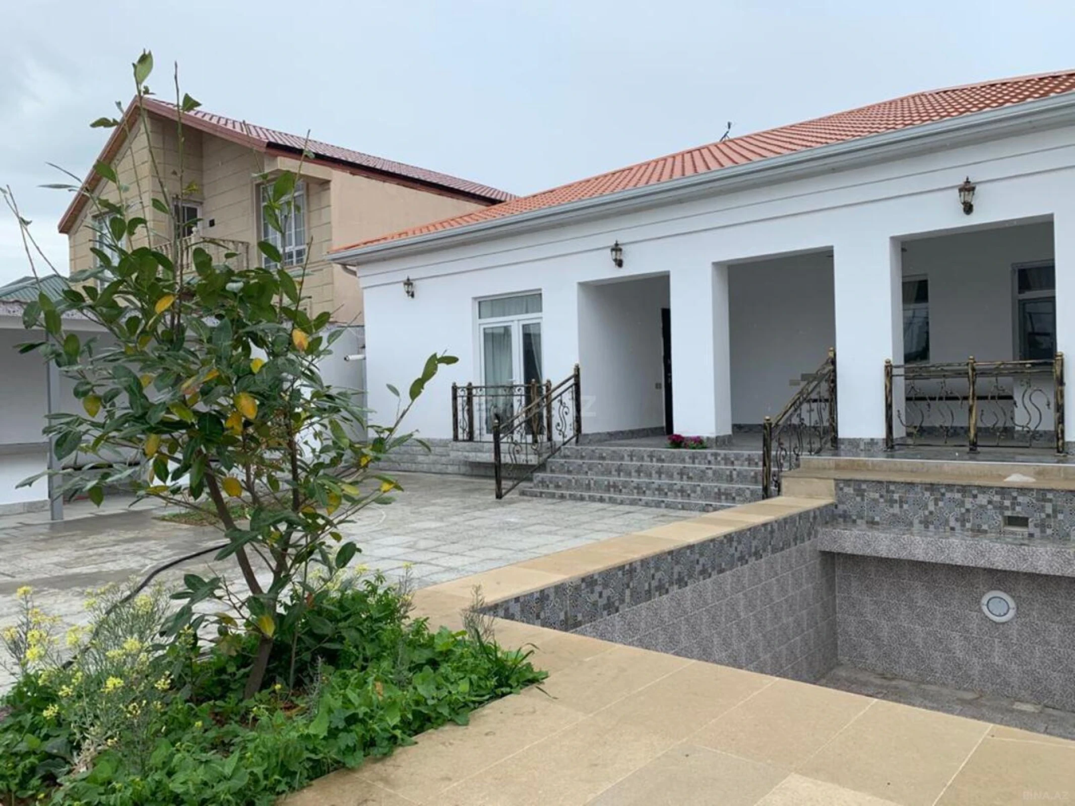 Kirayə verilir 4 otaqlı həyət evi 200 m²