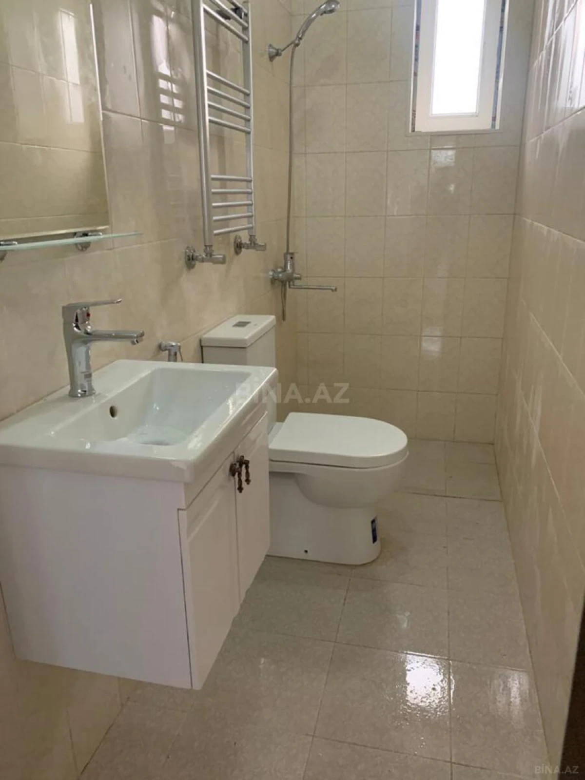 Kirayə verilir 4 otaqlı həyət evi 200 m²