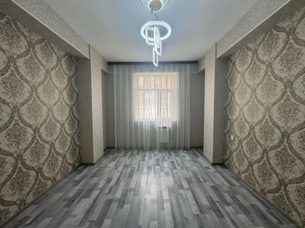 Satılır 1 otaqlı mənzil 35 m²