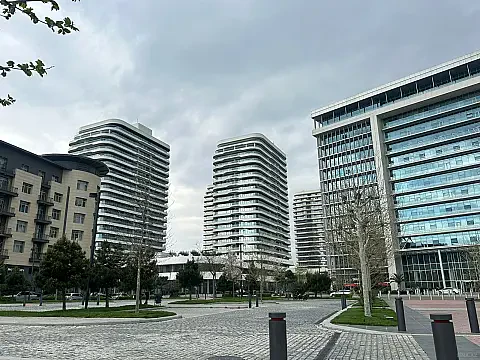 Satılır 4 otaqlı mənzil 225 m² — Bakı 4 otaq 225.00 m²