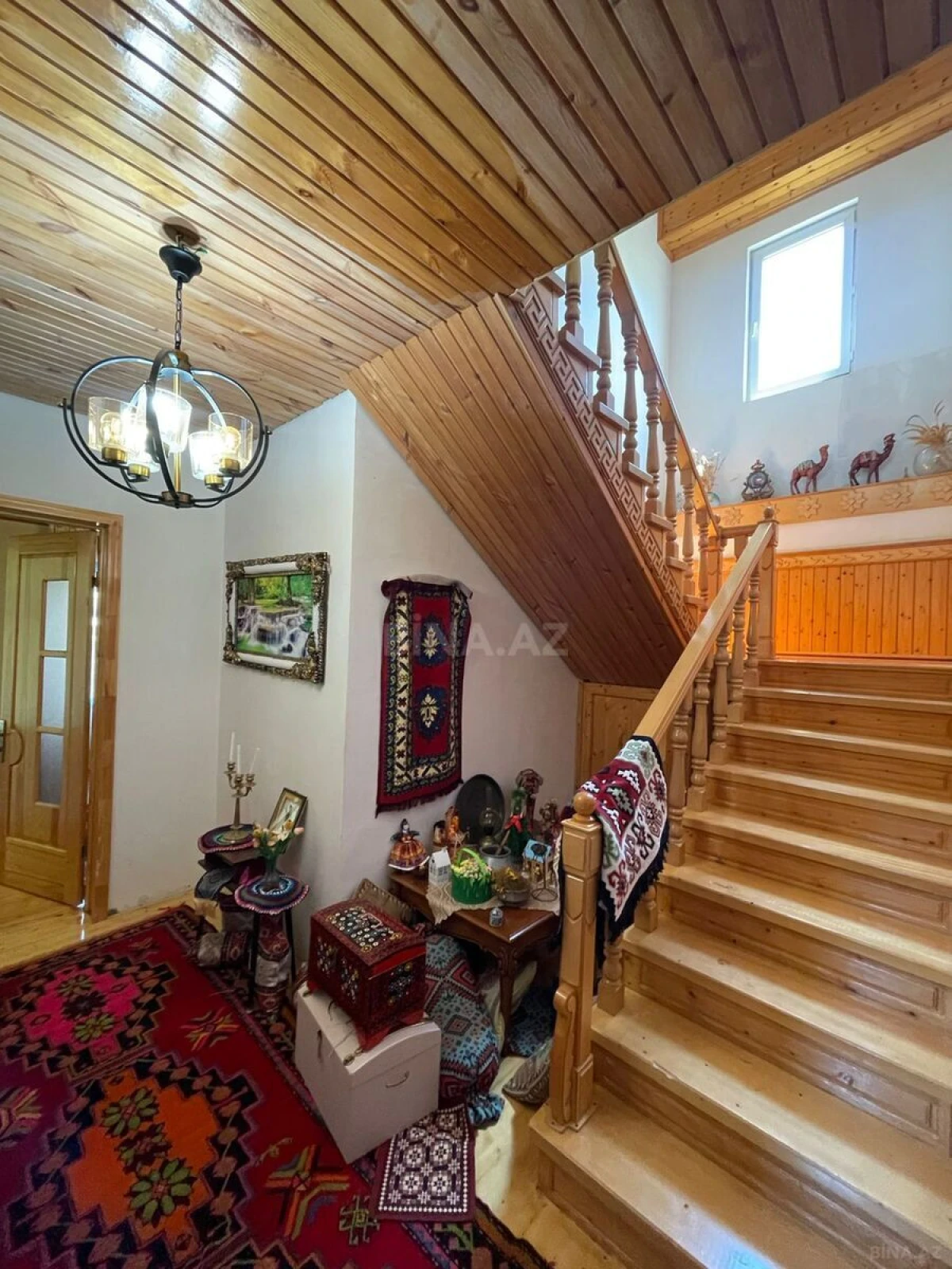 Satılır 5 otaqlı həyət evi 200 m²
