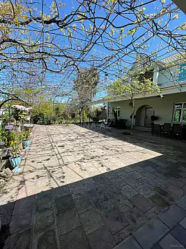 Satılır 5 otaqlı həyət evi 200 m²