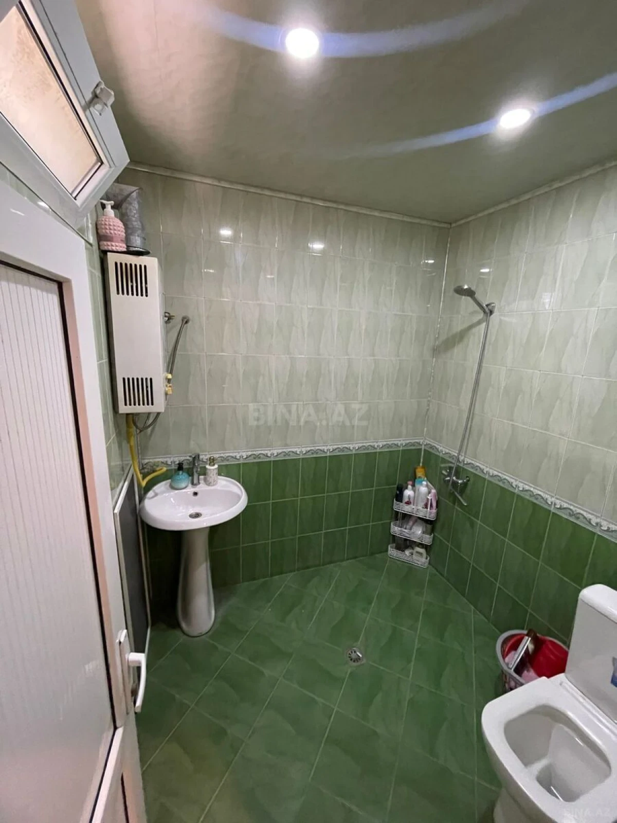 Satılır 5 otaqlı həyət evi 200 m²