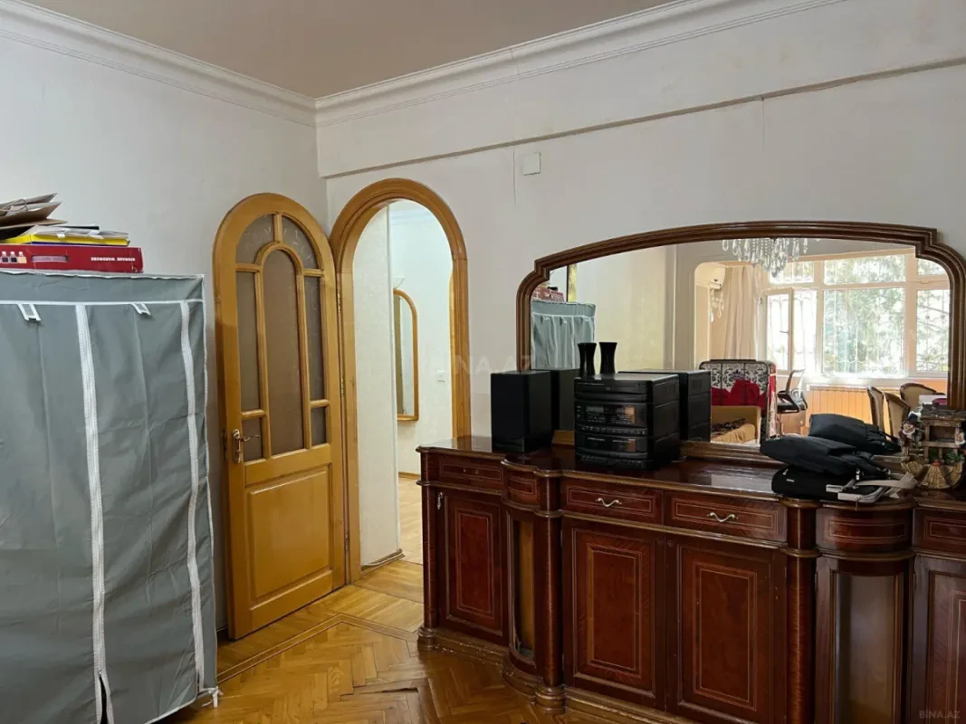 Satılır 1 otaqlı mənzil 50 m²