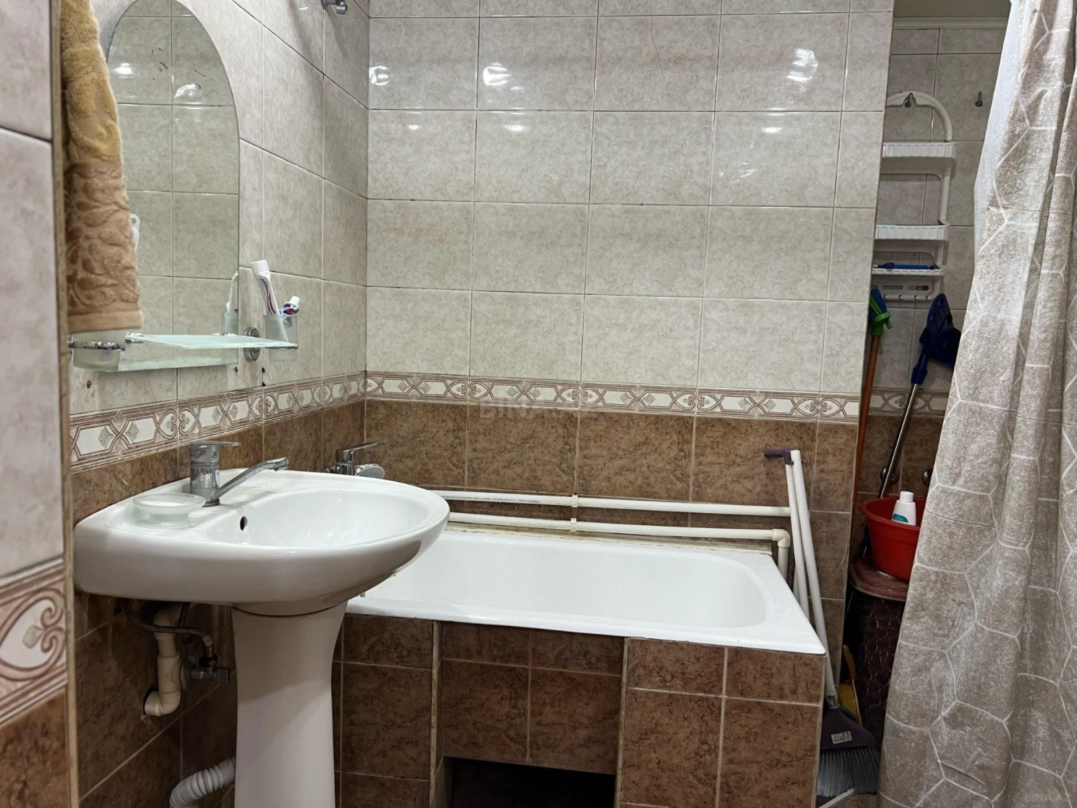 Satılır 1 otaqlı mənzil 50 m²
