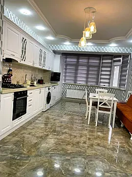 Kirayə verilir 3 otaqlı mənzil 135 m²