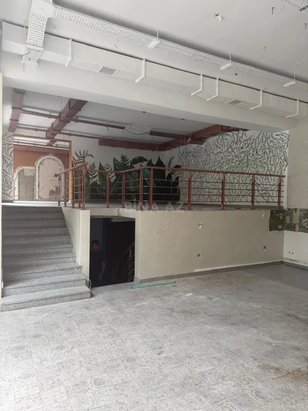 Kirayə verilir obyekt 200 m²