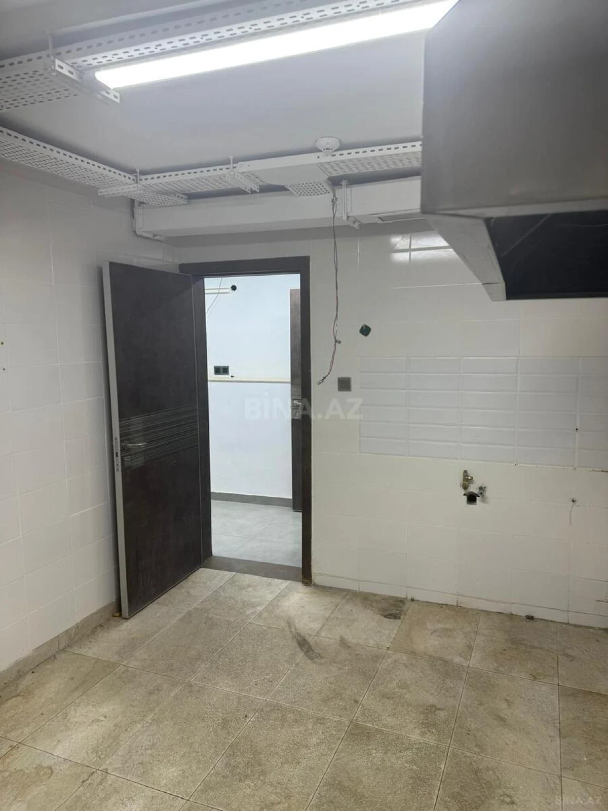 Kirayə verilir obyekt 200 m²