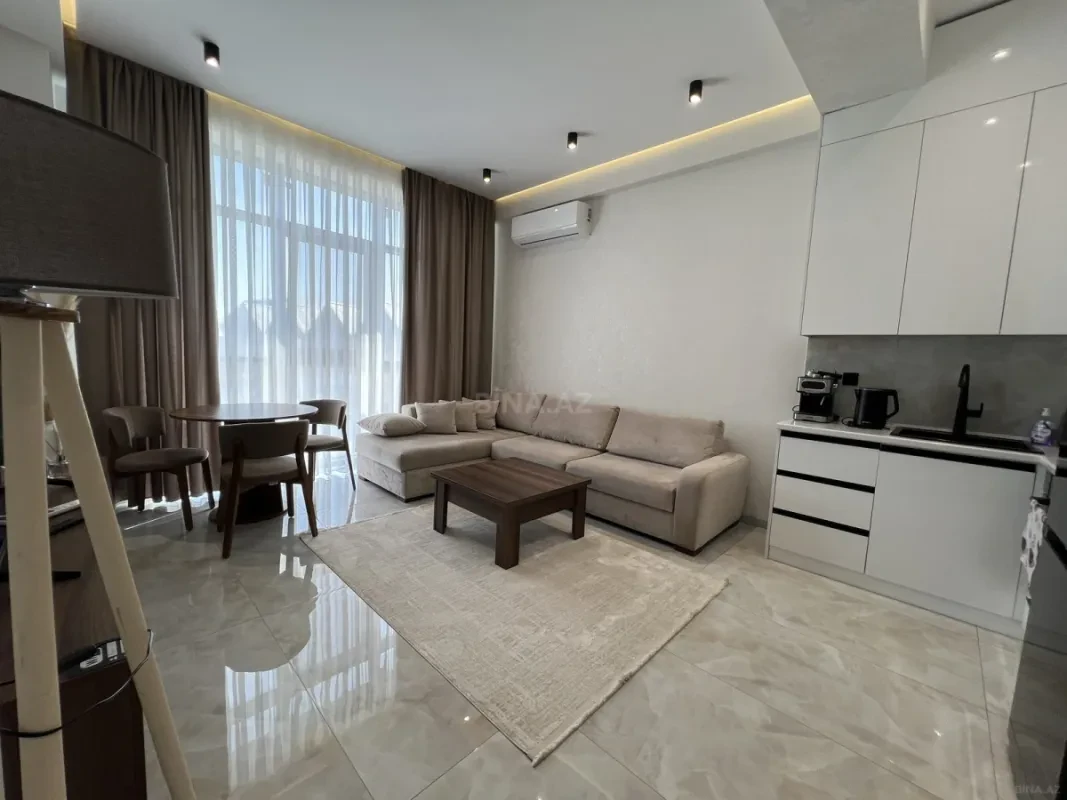 Kirayə verilir 2 otaqlı mənzil 77 m²