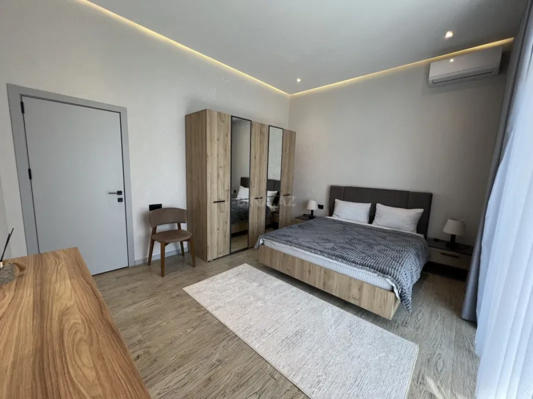 Kirayə verilir 2 otaqlı mənzil 77 m²