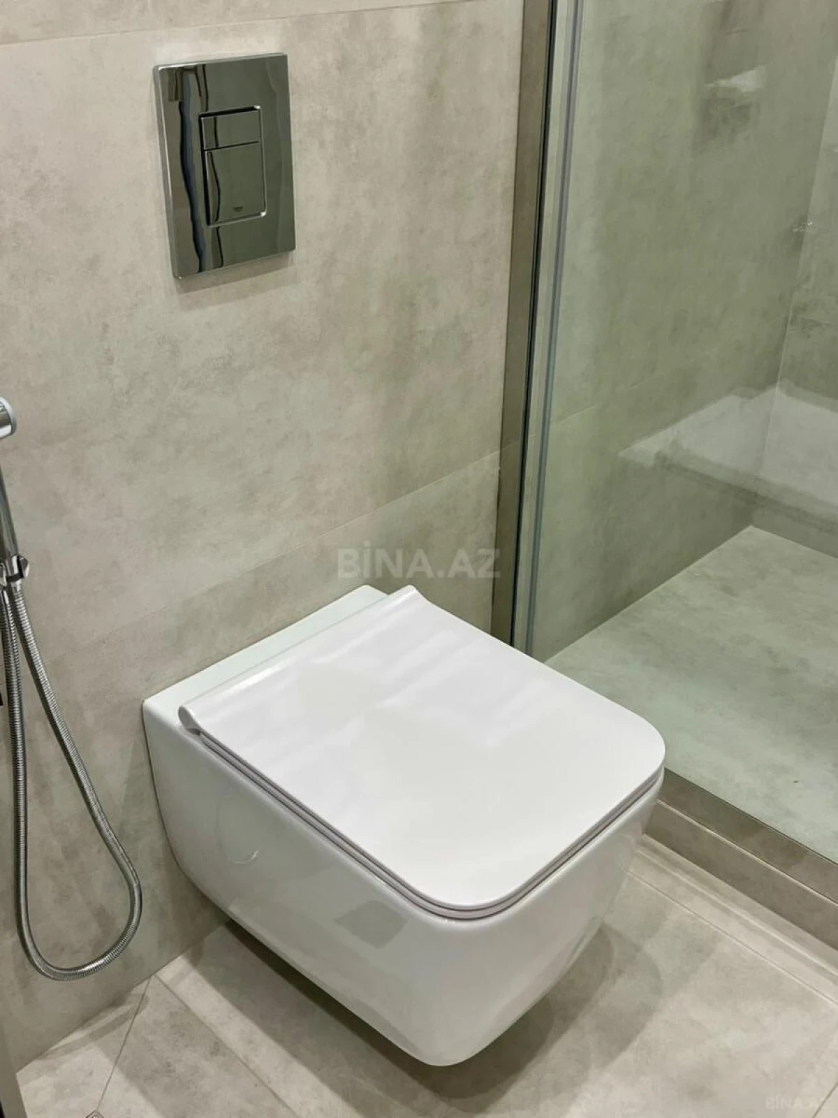 Kirayə verilir 3 otaqlı mənzil 110 m²