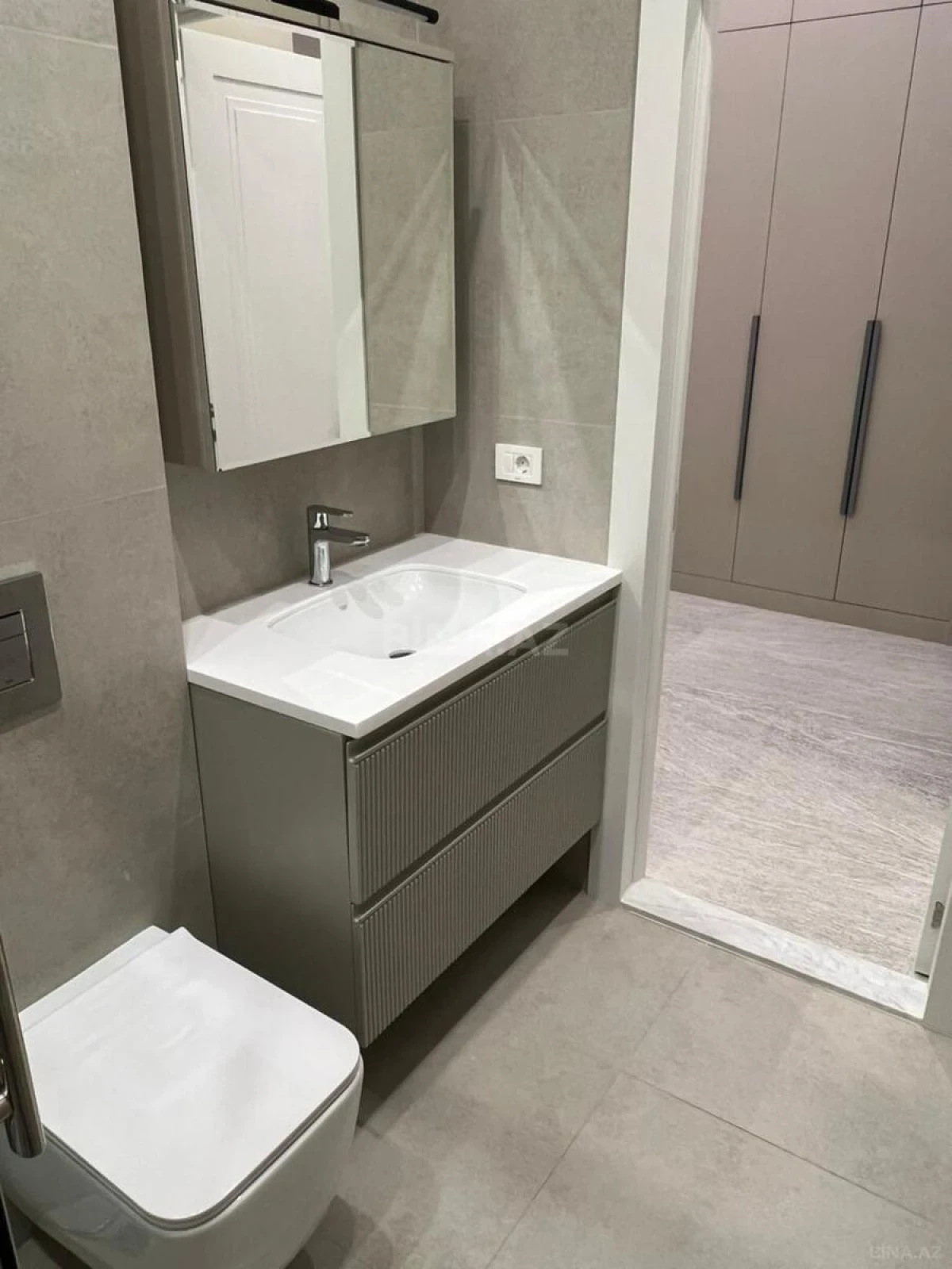 Kirayə verilir 3 otaqlı mənzil 110 m²