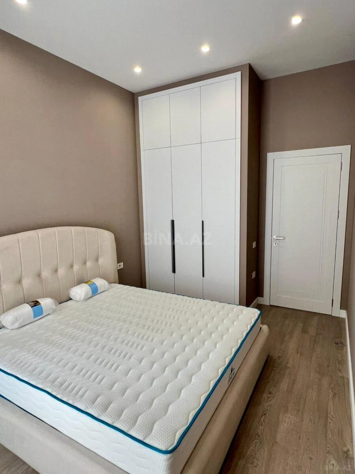 Kirayə verilir 3 otaqlı mənzil 110 m²