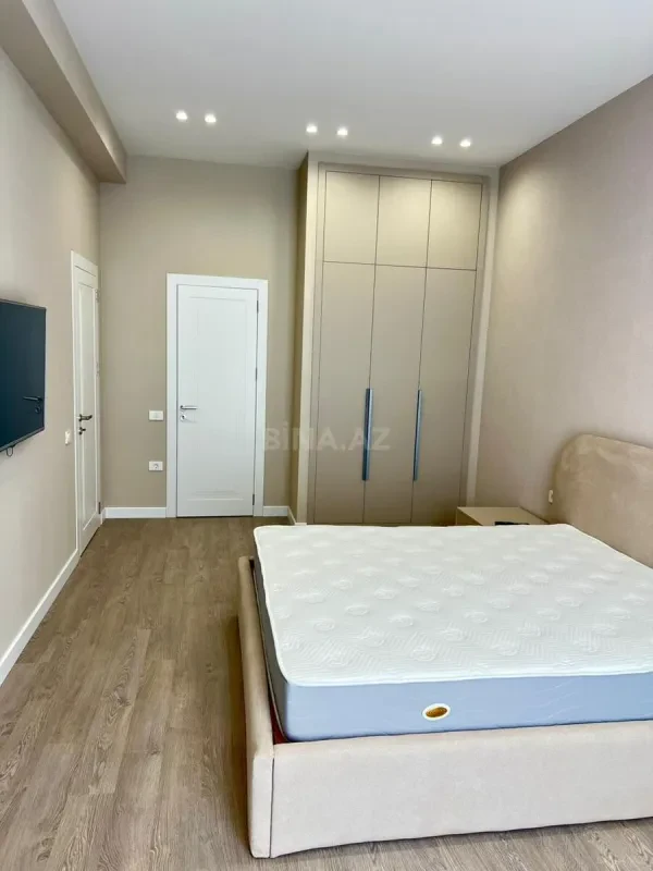 Kirayə verilir 3 otaqlı mənzil 110 m²