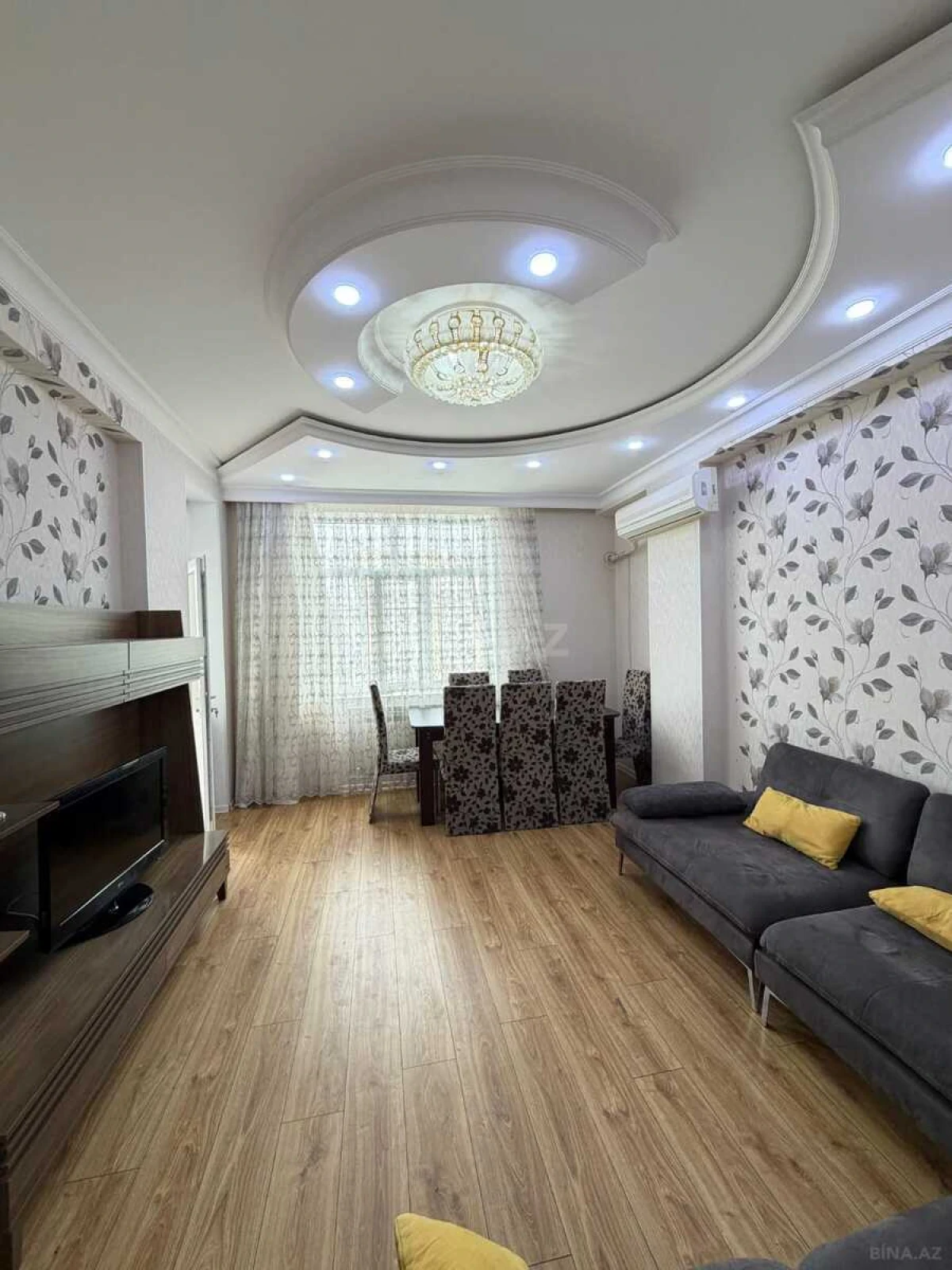 Satılır 3 otaqlı mənzil 120 m²