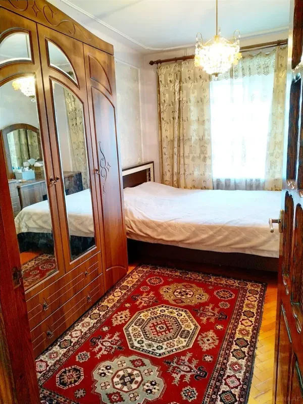 Kirayə verilir 2 otaqlı mənzil 40 m²