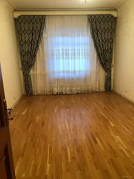 Kirayə verilir obyekt 400 m²