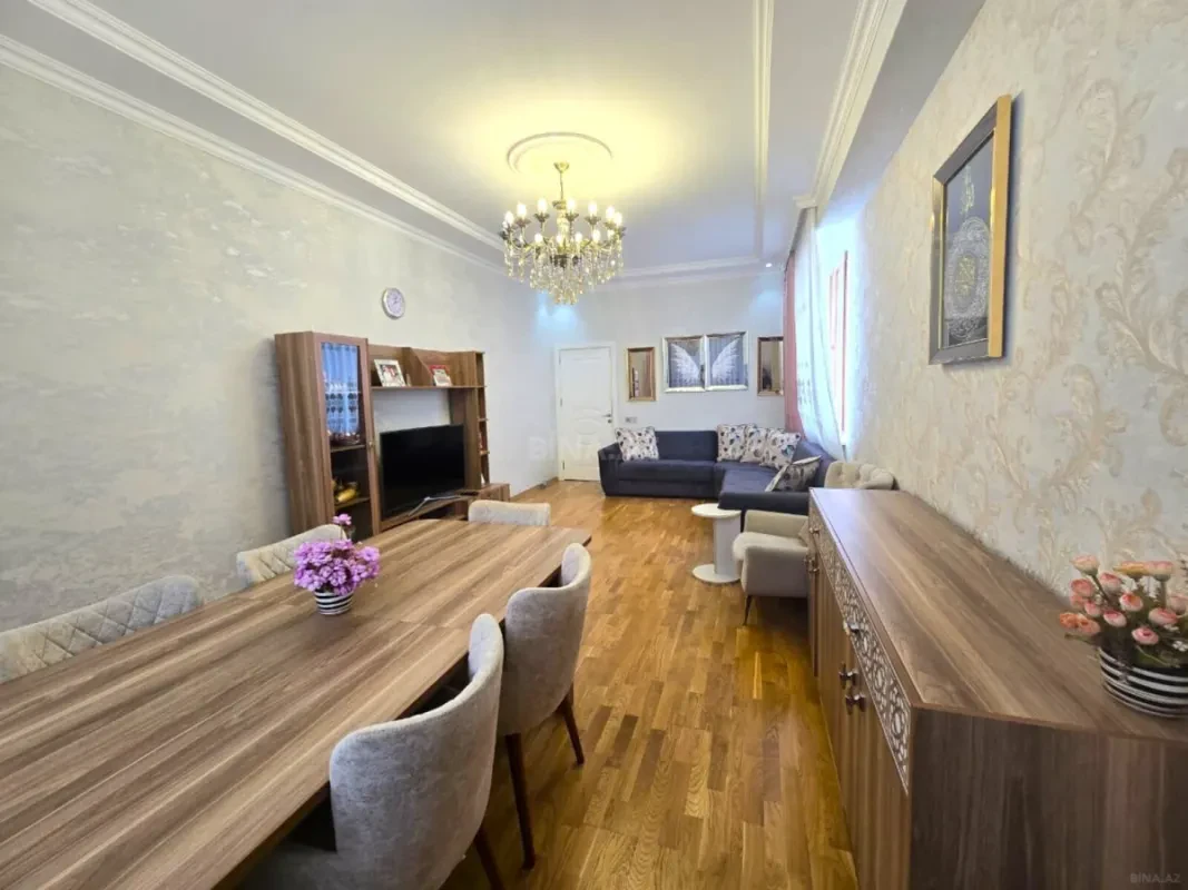 Satılır 3 otaqlı mənzil 120 m²